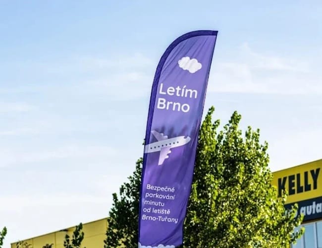 LETÍM BRNO II - parking lotnisko Brno-Tuřany (BRQ) - zdjęcie 3