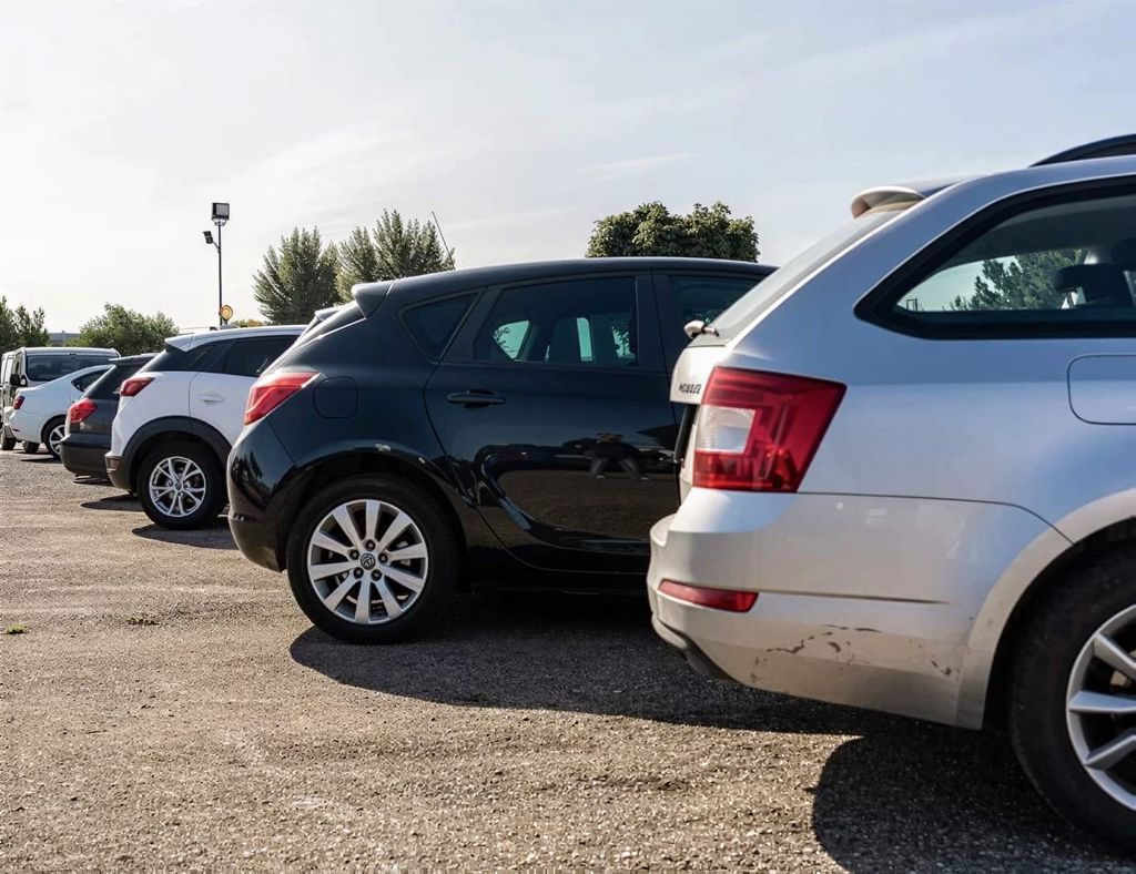 LETÍM BRNO II - parking lotnisko Brno-Tuřany (BRQ) - zdjęcie 6